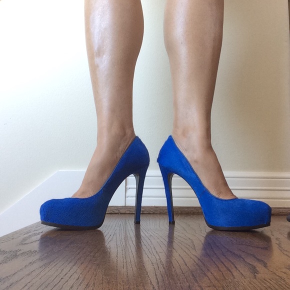 Pour La Victoire Electric Blue Fur Heels - Picture 3 of 9